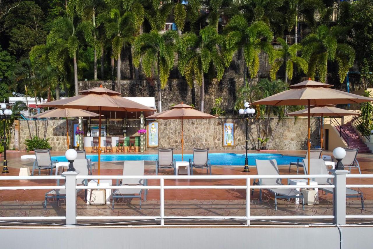 Memory Karon Resort Екстериор снимка