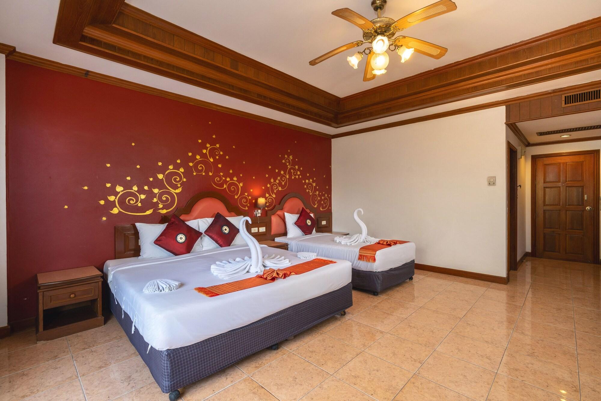 Memory Karon Resort Екстериор снимка